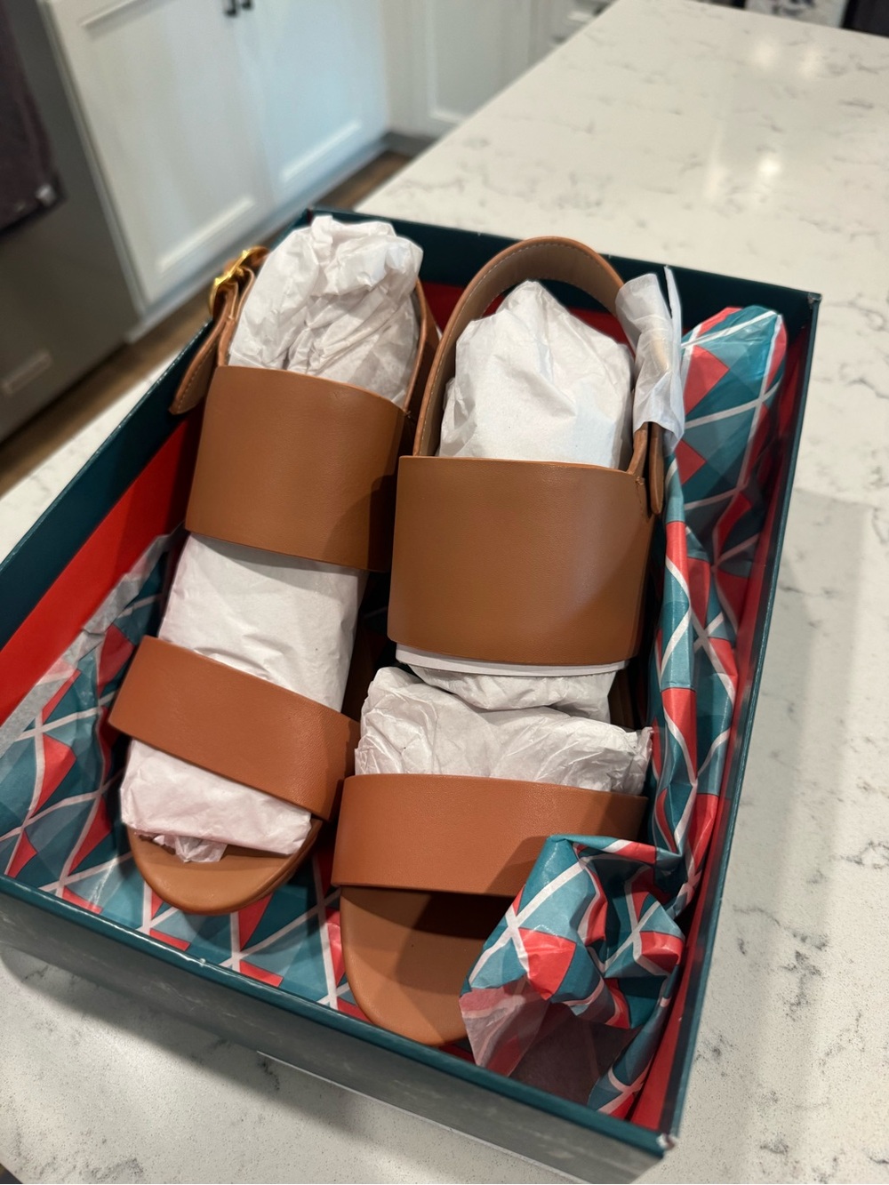 New in Box AEROSOLES Women’s Camera Platform Sandal in Nude Leather Size 8